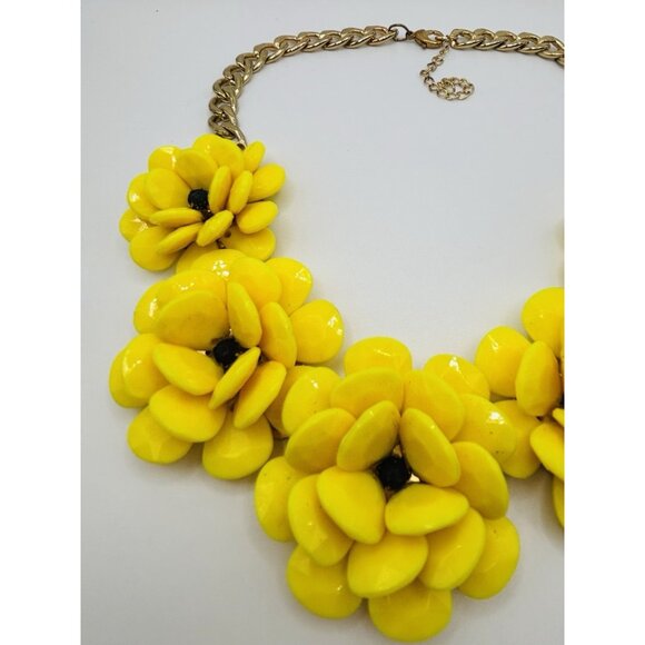 Unbranded Yellow Flower Bib Necklace 16” Statement - Picture 3 of 5